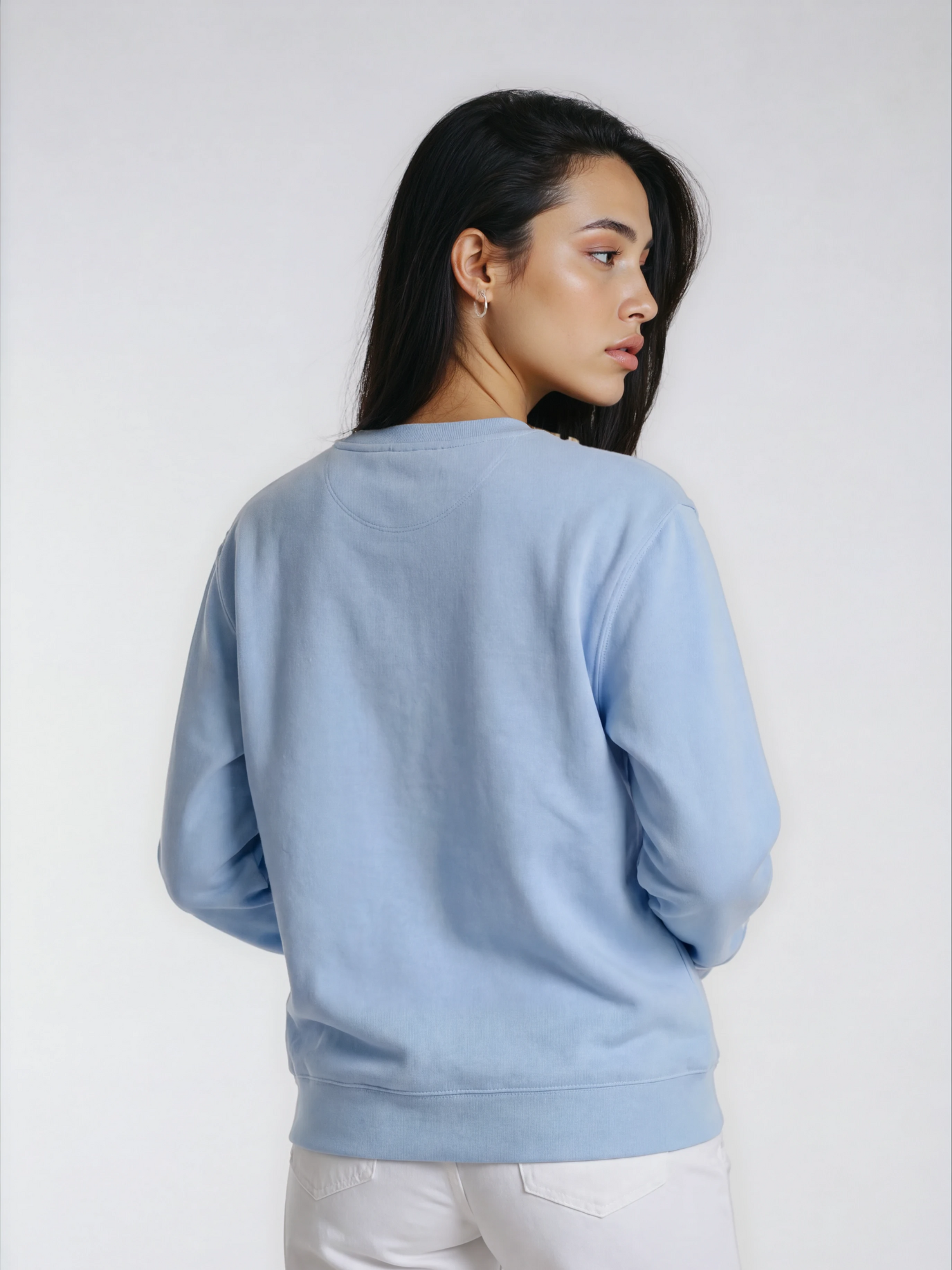 BEYOND_THE_SEA_Sweatshirt_Baby_blue_Damen_hinten