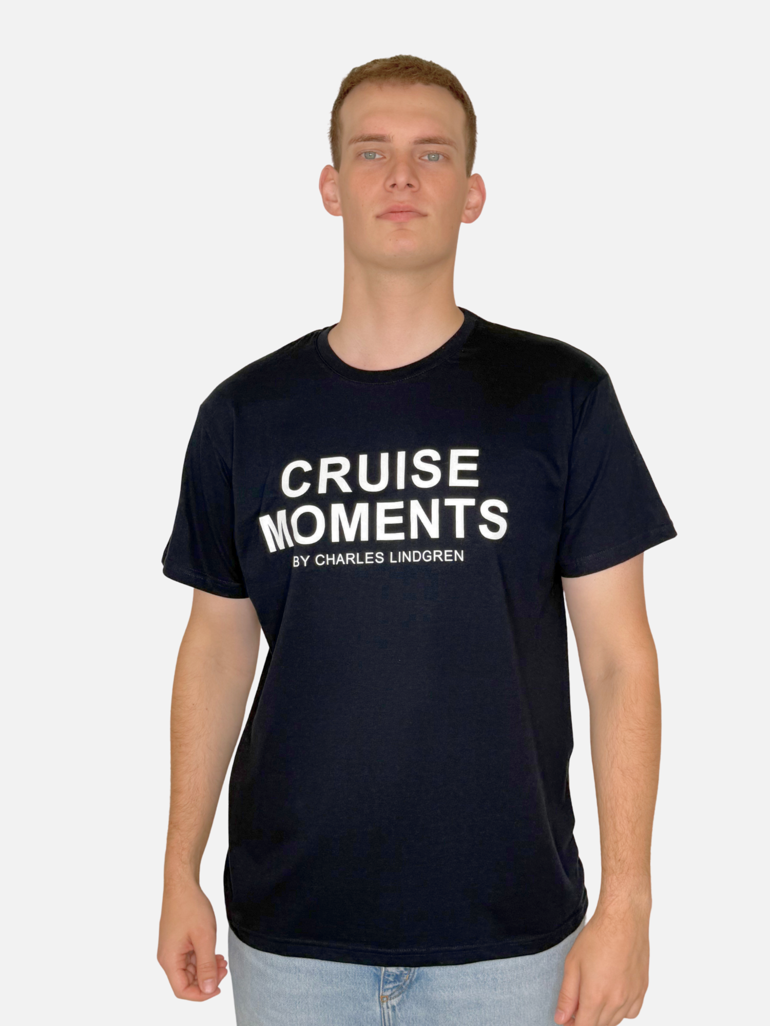 CRUISE MOMENTS T-Shirt Navy vorne Charles Lindgren offiziell