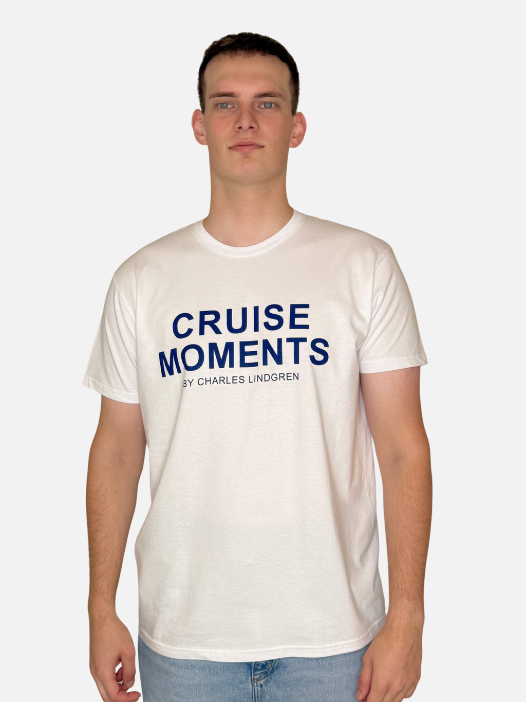 CRUISE MOMENTS T-Shirt Weiss vorne Herren Charles Lindgren offiziell