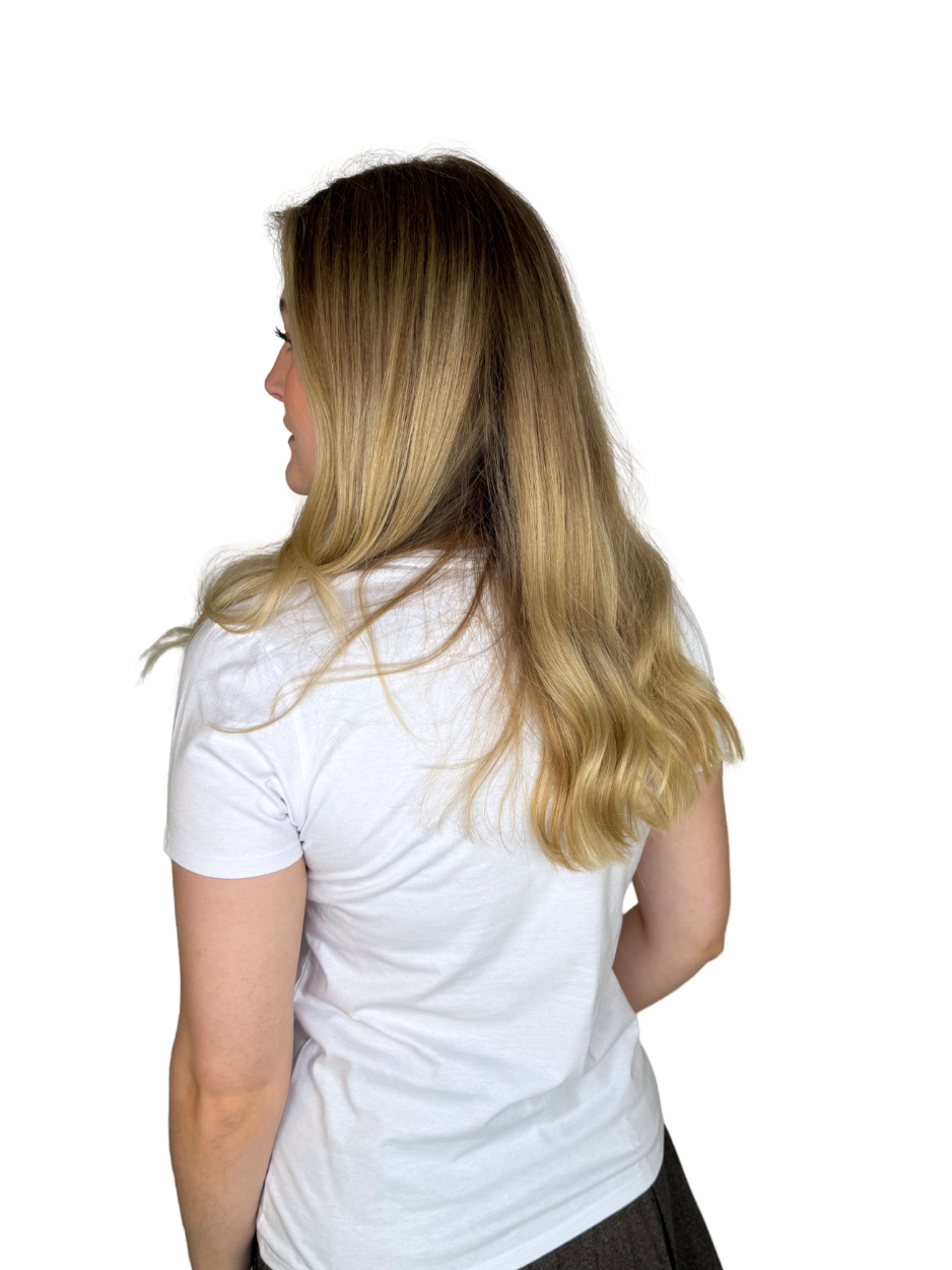 CRUISE MOMENTS T-Shirt Weiß Damen Charles Lindgren offiziell hinten