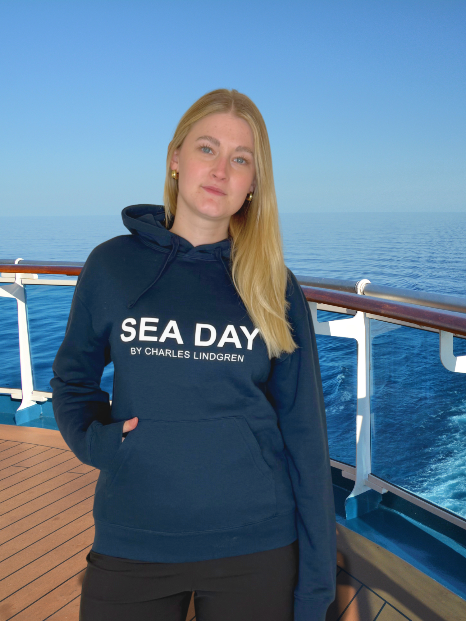 SEA DAY Hoodie Navy Damen Unisex Kreuzfahrt Charles lindgren offiziell
