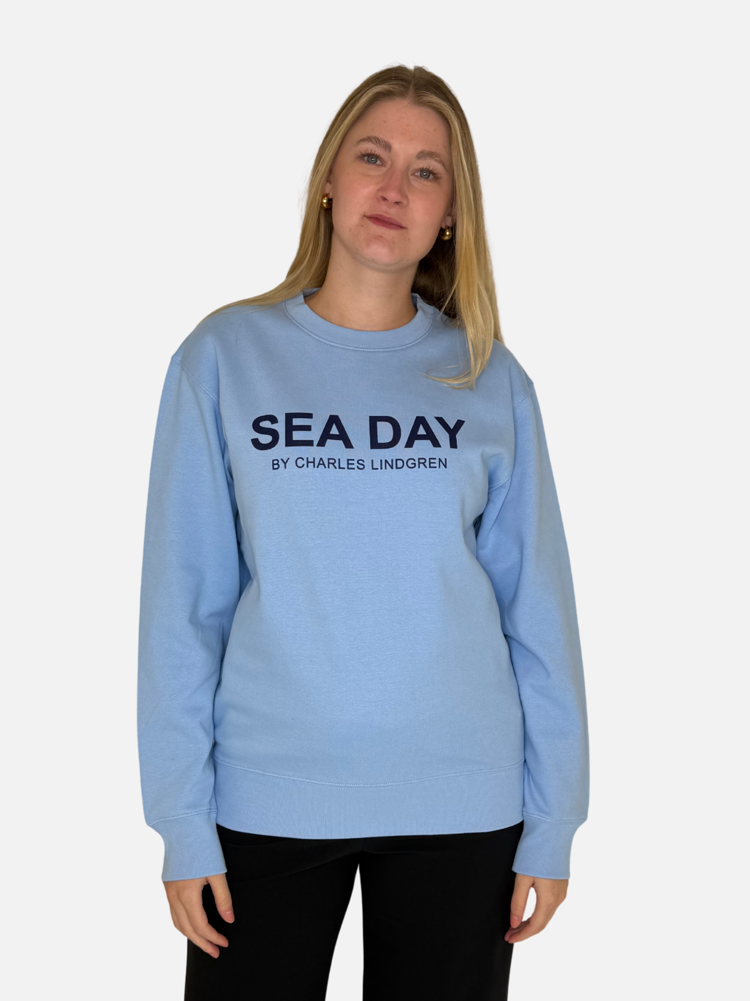 SEA DAY Sweatshirt Blau Damen unisex vorne charles lindgren offiziell